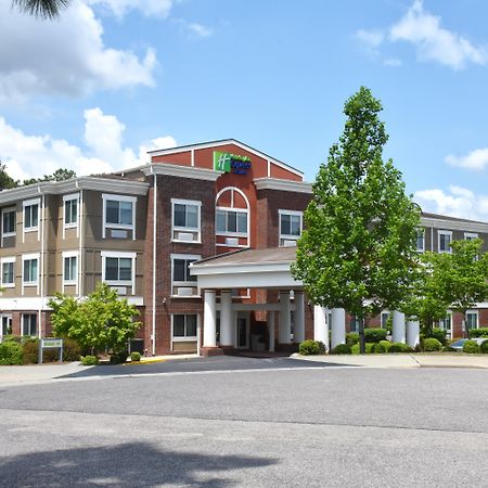 Holiday Inn Express & Suites Southern Pines-Pinehurst Area By Ihg Ngoại thất bức ảnh