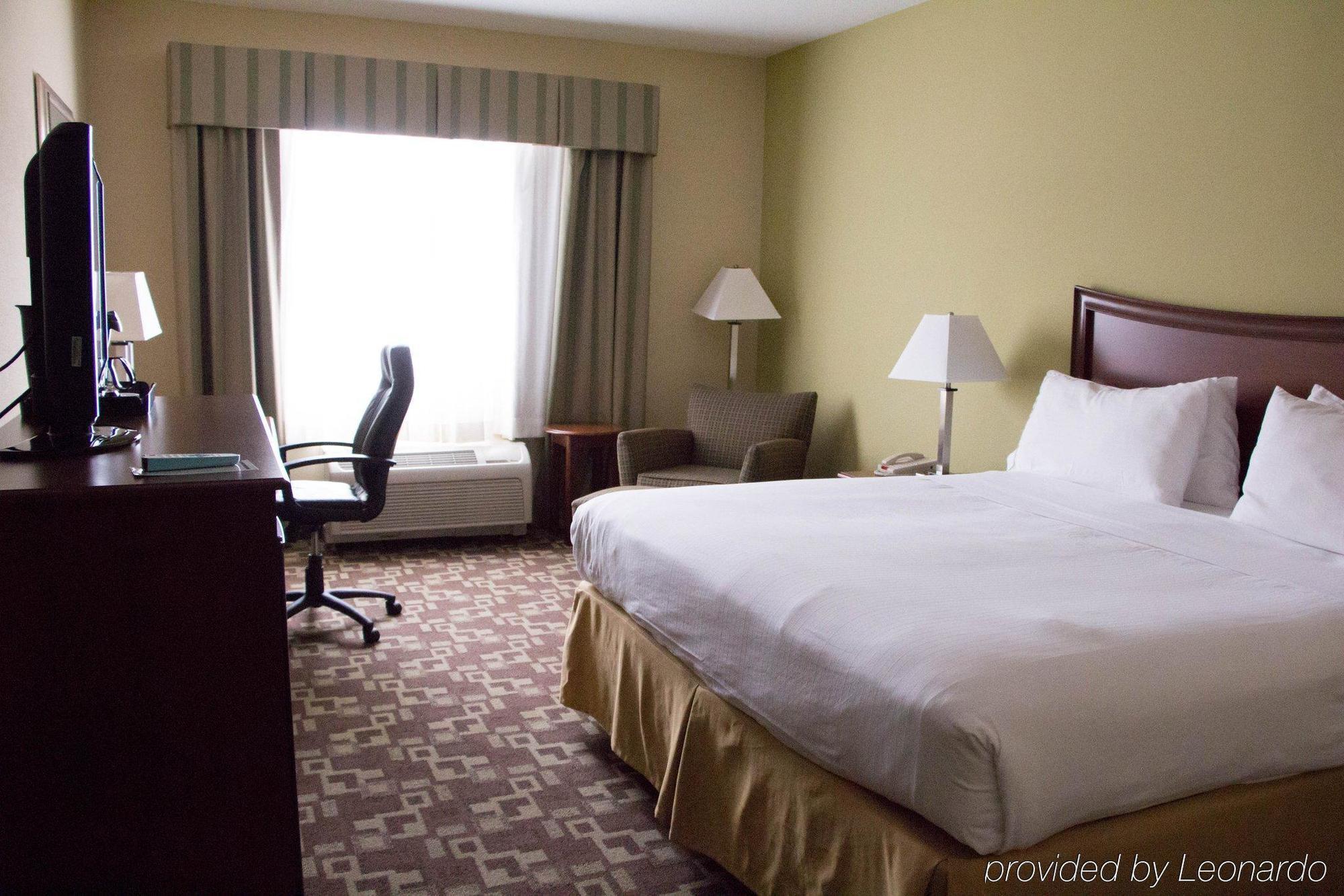 Holiday Inn Express & Suites Southern Pines-Pinehurst Area By Ihg Ngoại thất bức ảnh