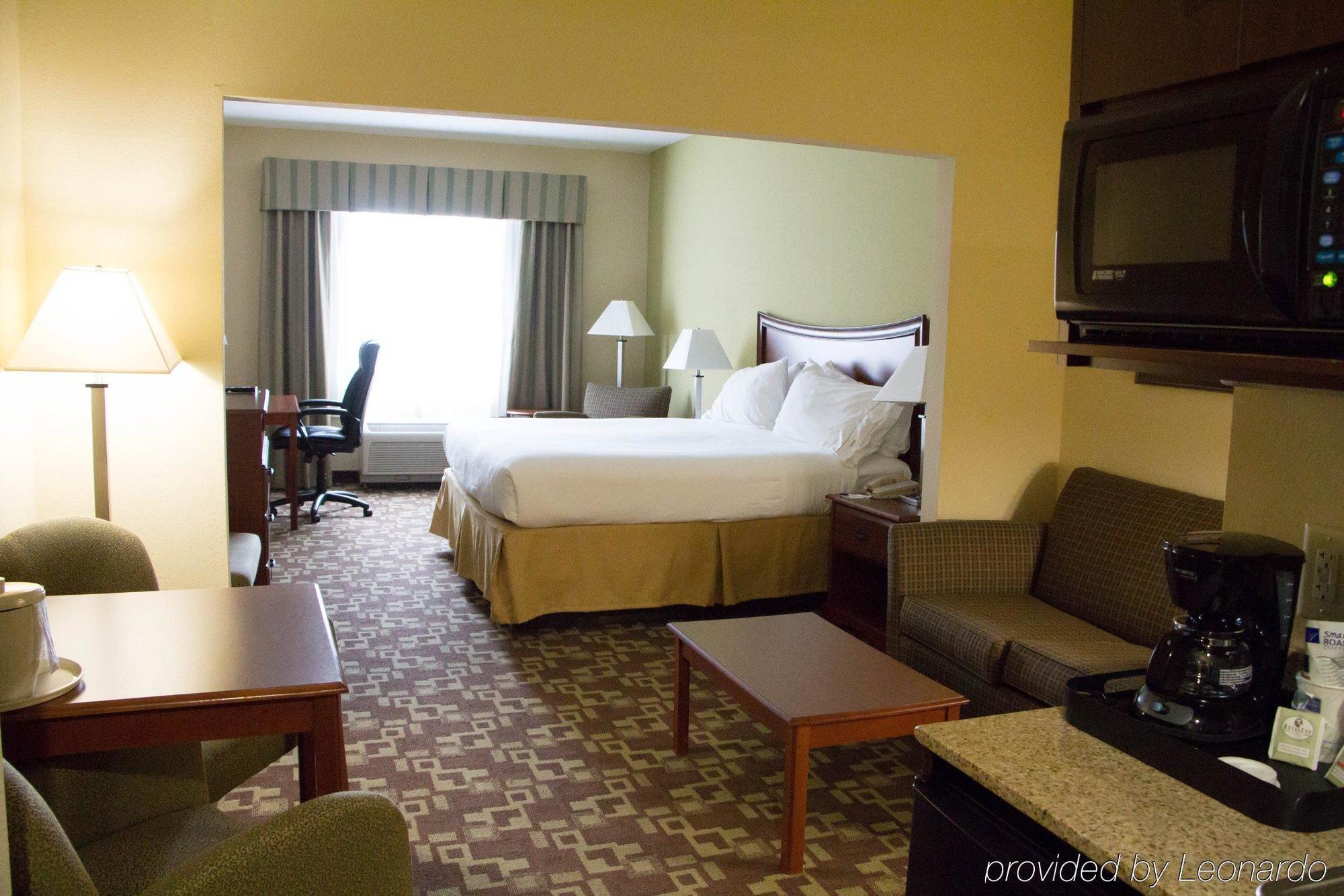 Holiday Inn Express & Suites Southern Pines-Pinehurst Area By Ihg Ngoại thất bức ảnh