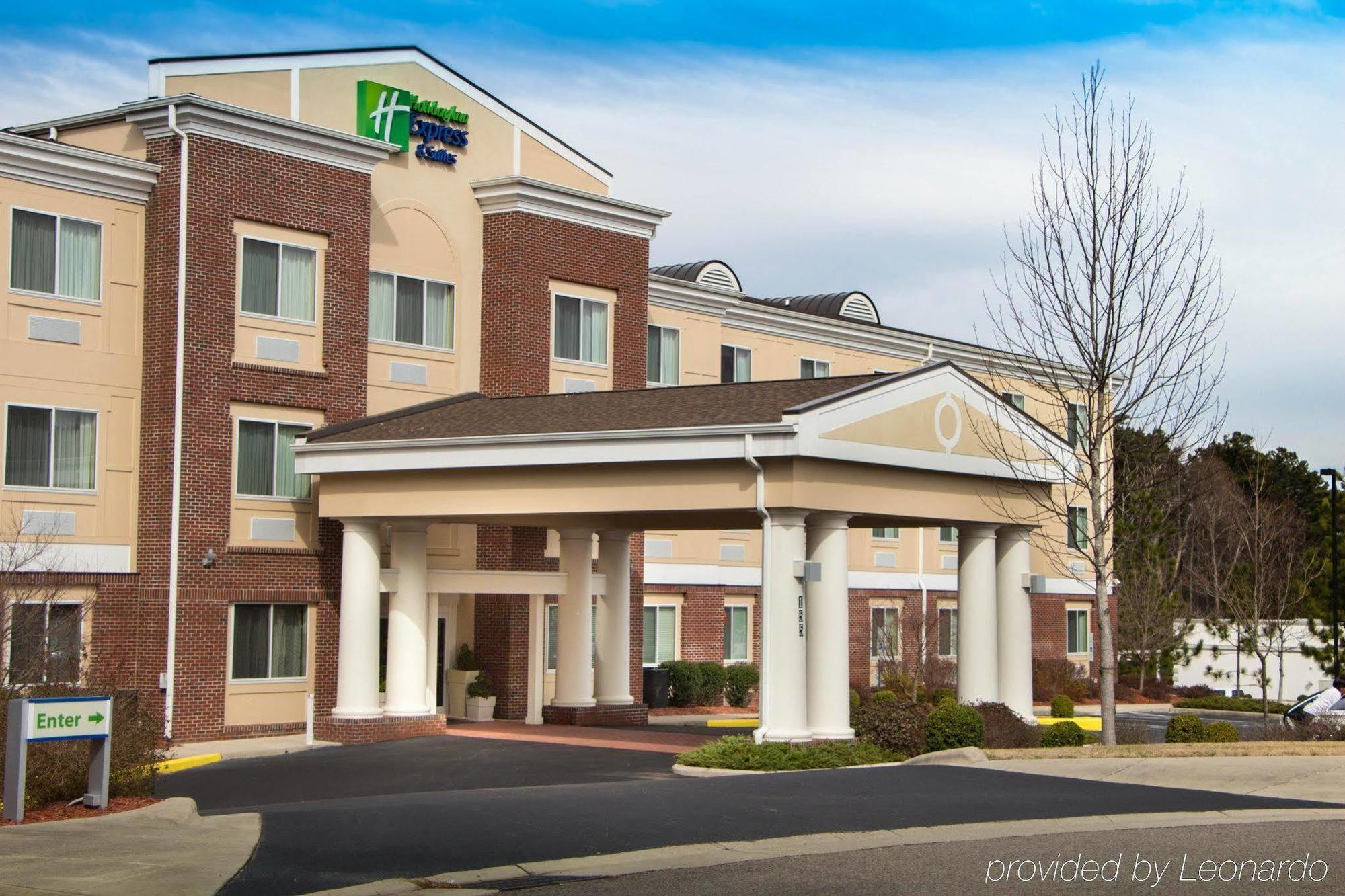 Holiday Inn Express & Suites Southern Pines-Pinehurst Area By Ihg Ngoại thất bức ảnh