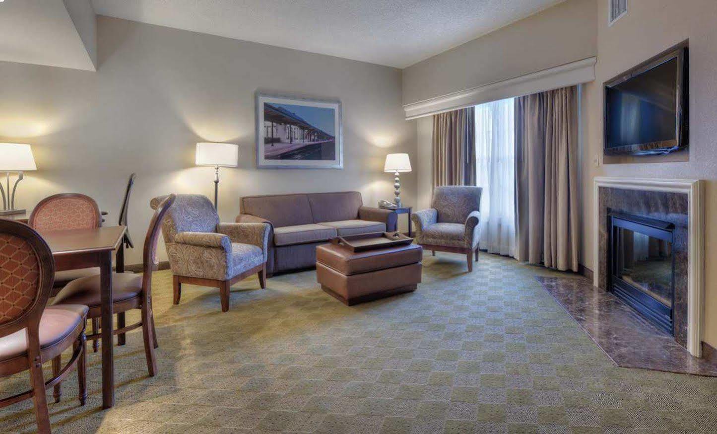 Holiday Inn Express & Suites Southern Pines-Pinehurst Area By Ihg Ngoại thất bức ảnh