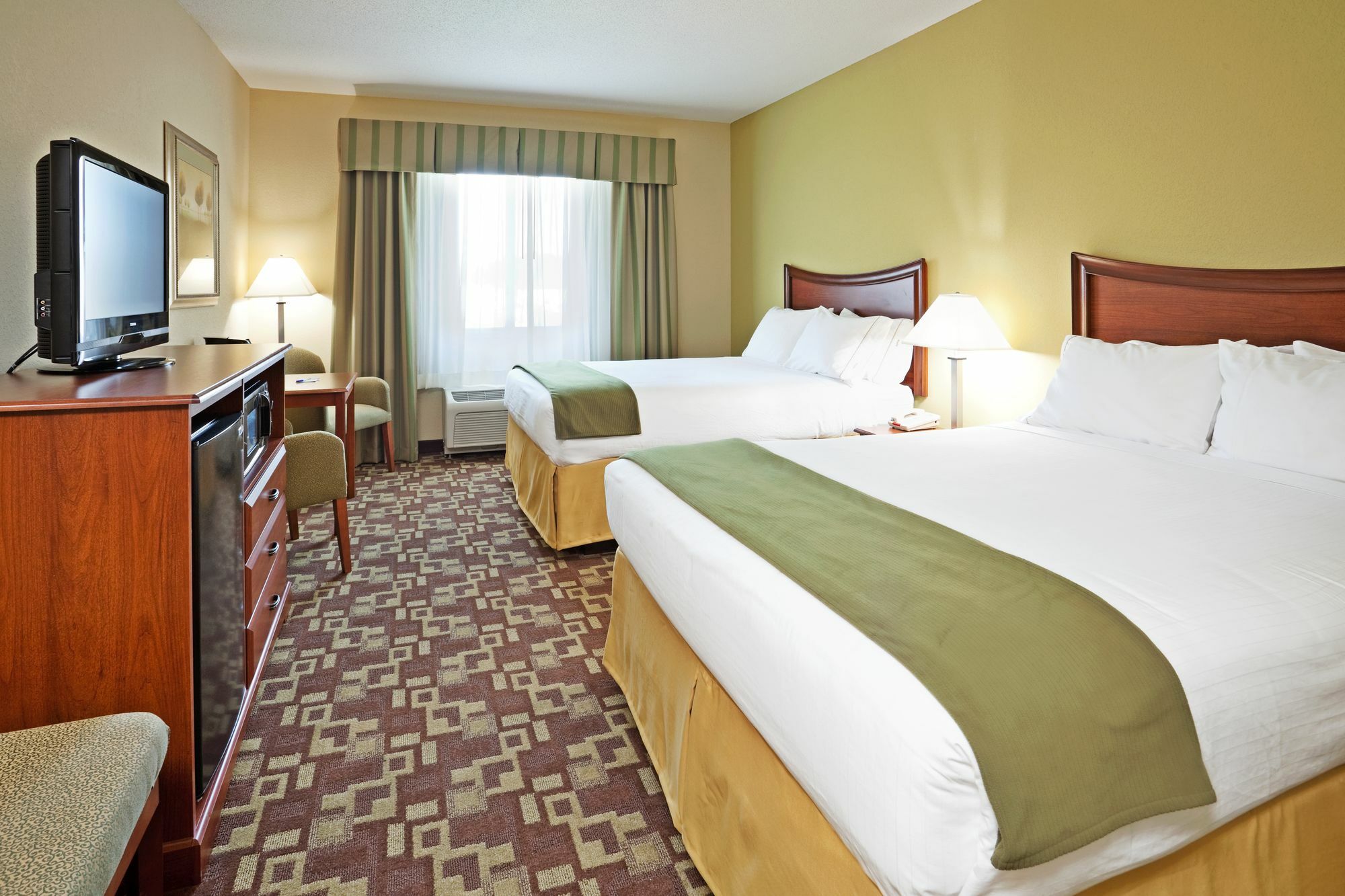 Holiday Inn Express & Suites Southern Pines-Pinehurst Area By Ihg Ngoại thất bức ảnh