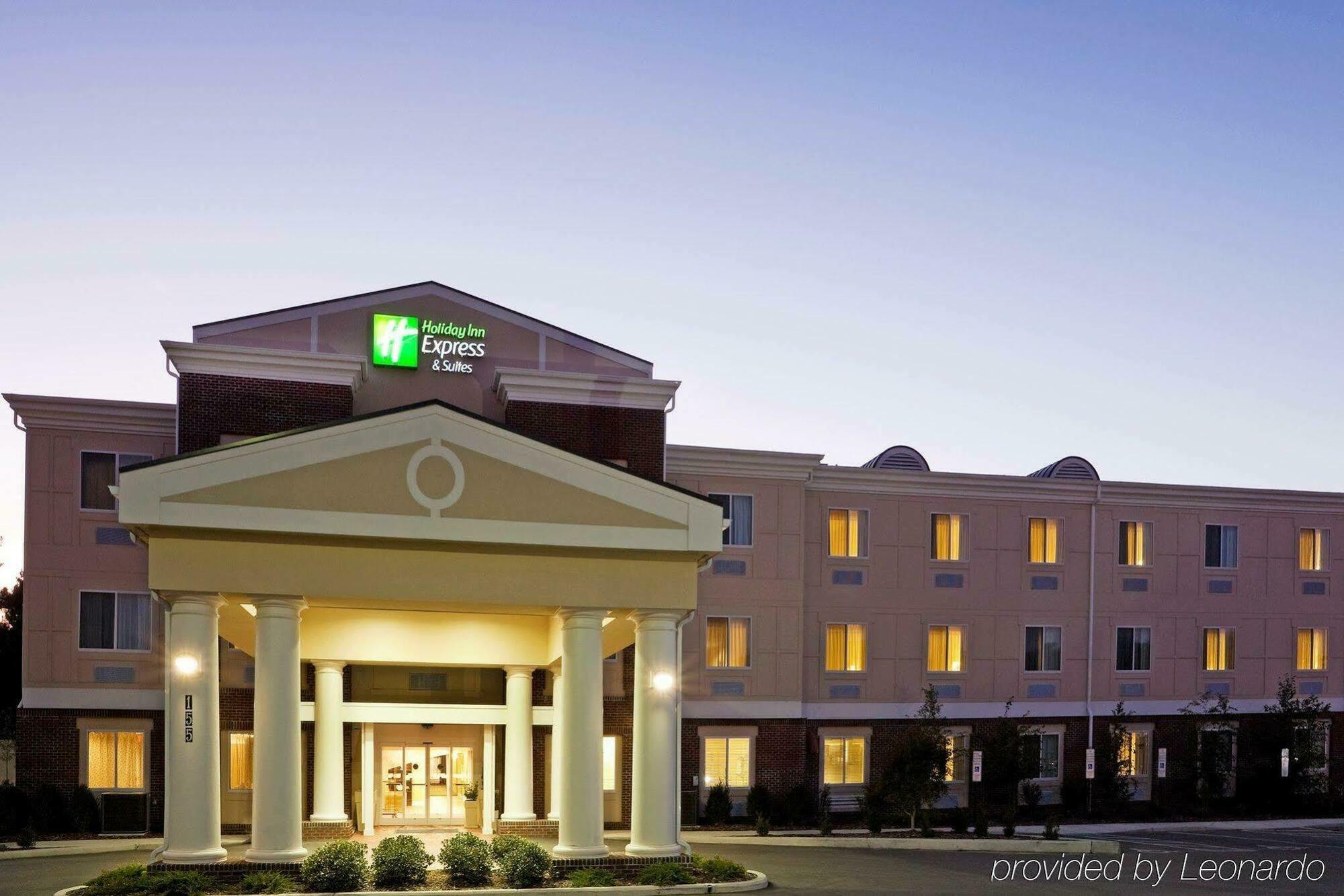 Holiday Inn Express & Suites Southern Pines-Pinehurst Area By Ihg Ngoại thất bức ảnh